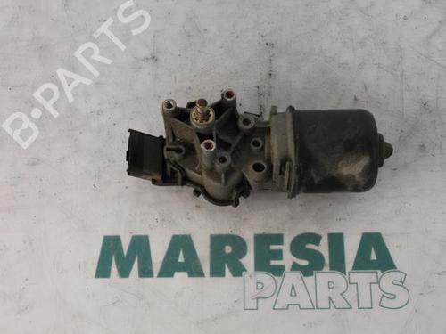 Used Front wiper motor RENAULT KANGOO Express (FC0/1_) 1.5 dCi (FC1R) (57 hp) 31480919