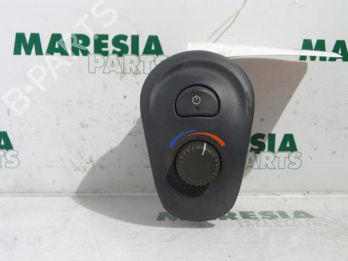 Used Climate control RENAULT ESPACE III (JE0_) 2.2 12V TD (JE0E, JE0H, JE0P) (113 hp) 31462645