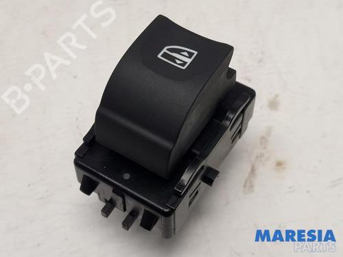 Used Switch RENAULT MEGANE III Grandtour (KZ0/1) 1.4 TCe (KZ0F, KZ1V) (130 hp) 31409446