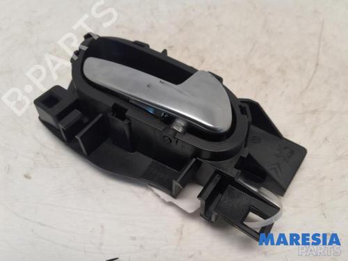 Used Front right exterior door handle PEUGEOT 208 I (CA_, CC_) 1.2 VTI 82 (82 hp) 31408459