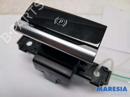 Used Switch CITROËN C4 Grand Picasso II (DA_, DE_) 1.6 THP 165 (165 hp) 31457395