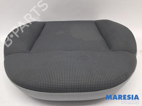 Used Right front seat Right front seat FIAT 500 (312_) 0.9 (312AXP1A) (60 hp) 40093116 40093116