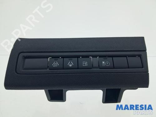 Used Switch Switch PEUGEOT 3008 II SUV (MC_, MR_, MJ_, M4_) Hybrid (224 hp) 32484749 32484749