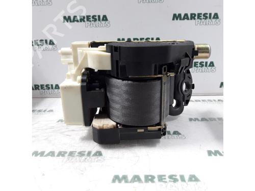 Used Front right seatbelt FIAT PUNTO (188_) 1.2 16V 80 (188.233, .235, .253, .255, .333, .353, .639,... (80 hp) 31465908