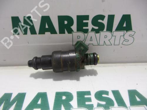 Used Injector RENAULT CLIO II (BB_, CB_) 1.4 (B/CB0C, B/CB0S) (75 hp) 31474194
