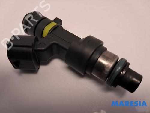 Used Injector RENAULT SCÉNIC III (JZ0/1_) 2.0 16V (JZ0G, JZ0P, JZ1E, JZ1P) (140 hp) 31466160