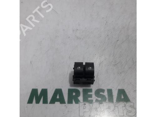 Used Switch FIAT PUNTO EVO (199_) 1.3 D Multijet (84 hp) 31386511