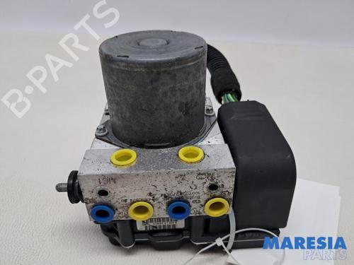 Used ABS pump PEUGEOT 308 I (4A_, 4C_) 1.6 THP 16V (156 hp) 31423864
