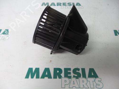 heater-blower-motor-peugeot-307-break-3e-2002-2003-2004-2005-2006-2007-2008-2009-31532862 main image