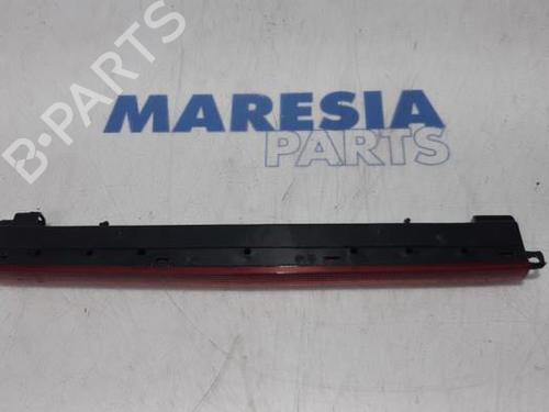 Used Third brake light FIAT CROMA (194_) 2.2 16V (147 hp) 31526335
