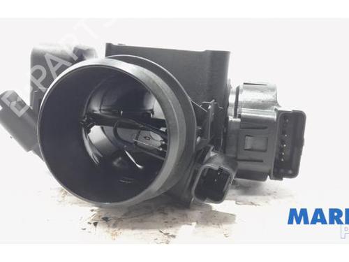 Used Throttle body PEUGEOT 5008 (0U_, 0E_) 1.6 HDi (110 hp) 31401900