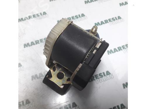 Used Front right seatbelt RENAULT KANGOO (KC0/1_) 1.4 (KC0C, KC0H, KC0B, KC0M) (75 hp) 31527742