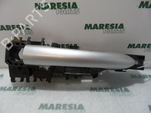 Used Front right exterior door handle Front right exterior door handle 31391787 31391787