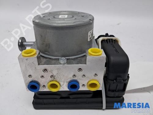 Used ABS pump ABS pump PEUGEOT 208 II (UB_, UP_, UW_, UJ_) 1.2 PureTech 100 (101 hp) 40093203 40093203