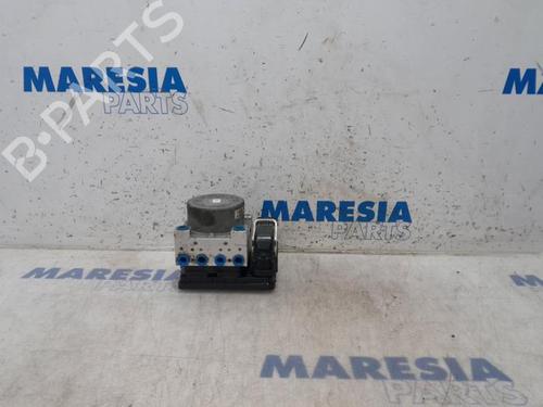 Used ABS pump PEUGEOT 208 I (CA_, CC_) 1.0 VTi (68 hp) 31462038
