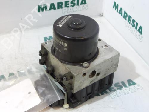 Used ABS pump PEUGEOT 206 CC (2D) 1.6 16V (2DNFUF, 2DNFUR) (109 hp) 31500159