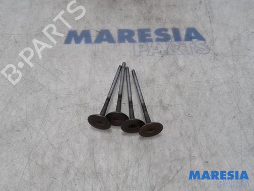 other-citroen-c4-picasso-ii-2013-31447718 main image