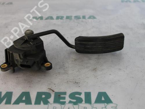 Used Electronic module RENAULT SCÉNIC II (JM0/1_) 1.9 dCi (JM0G, JM12, JM1G, JM2C) (120 hp) 31523906