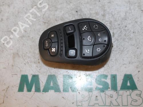 Used Climate control RENAULT ESPACE III (JE0_) 2.0 16V (JE0N, JE0L, JE02) (140 hp) 31504112
