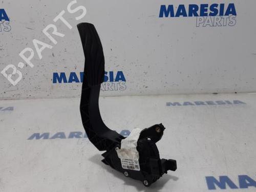 electronic-module-renault-espace-v-jr_-2015-2016-2017-2018-2019-2020-2021-2022-2023-31445253 main image