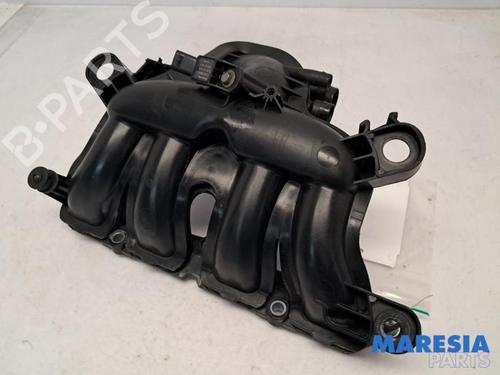 Used Injection rail PEUGEOT 3008 I MPV (0U_) 1.6 THP (156 hp) 31520557