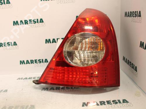 right-taillight-renault-clio-ii-bb_-cb_-1998-1999-2000-2001-2002-2003-2004-2005-2006-2007-2008-2009-2010-2011-2012-2013-2014-2015-2016-31473573 main image