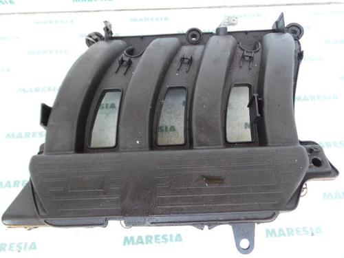 Used Injection rail RENAULT MEGANE II (BM0/1_, CM0/1_) 1.5 dCi (BM0F, BM0T, BM2B, CM0F, CM0T) (82 hp) 31410892