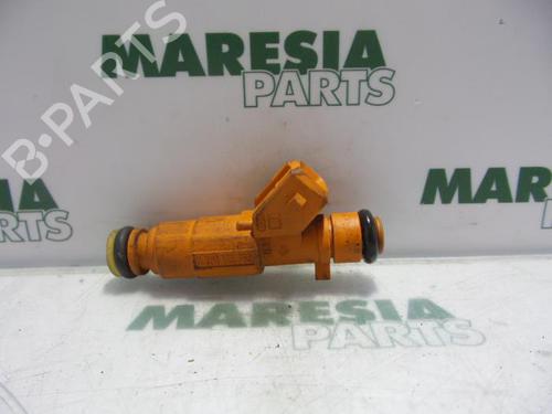 Used Injector ALFA ROMEO 146 (930_) 1.6 i.e. 16V T.S. (930.B2B, 930.B2C) (120 hp) 31451565