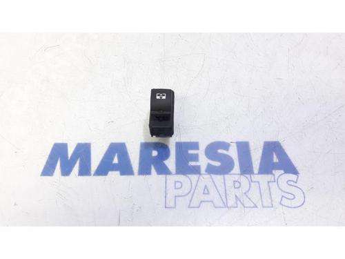Used Switch PEUGEOT 2008 I (CU_) 1.2 THP 110 / PureTech 110 (110 hp) 31483986