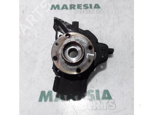 Used Left front steering knuckle FIAT BARCHETTA (183_) 1.8 16V (130 hp) 31457104