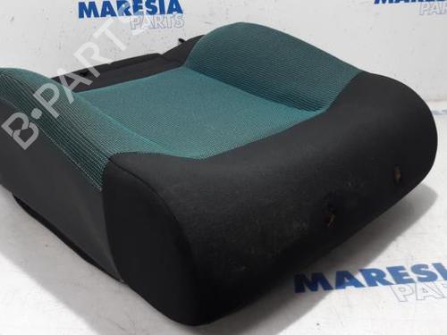 Right front seat CITROËN C4 CACTUS 1.2 VTi 82 | BP31421194C16