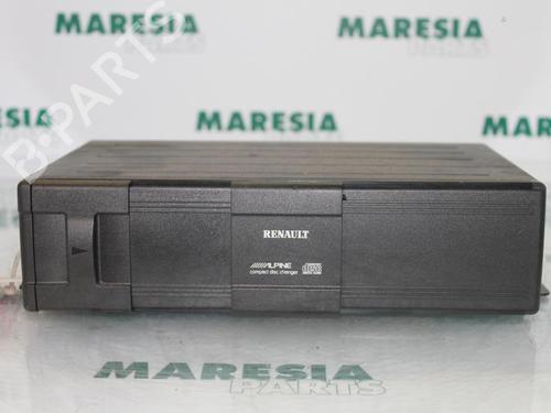 Used Electronic module RENAULT GRAND SCÉNIC II (JM0/1_) 1.9 dCi (JM0G, JM12, JM1G, JM2C) (120 hp) 31488821