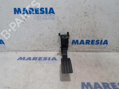 electronic-module-renault-captur-i-j5_-h5_-2013-31487235 main image