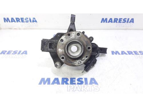 Fusée avant droite RENAULT MEGANE III Grandtour (KZ0/1) 1.5 dCi (KZ09, KZ0D, KZ1G, KZ29, KZ14, KZ1W, KZ10, KZ1F,... (110 hp) 31384835