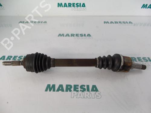 Used Left front driveshaft PEUGEOT 206 Hatchback (2A/C) 1.4 i (75 hp) 31428452