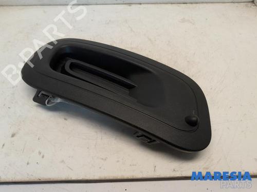 Used Grille FIAT PANDA (312_, 319_) 0.9 (312PXG1A) (86 hp) 31459831