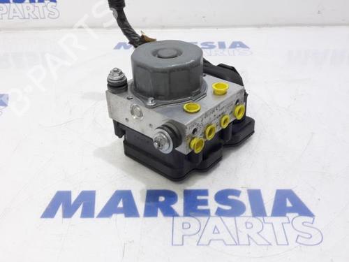 Used ABS pump RENAULT CLIO IV Grandtour (KH_) 1.5 dCi 90 (KHN3, KHN4) (90 hp) 31398034
