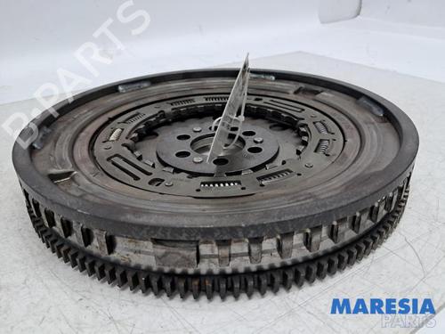 Used Flywheel Flywheel RENAULT CAPTUR I (J5_, H5_) 1.2 TCe 120 (120 hp) 34161717 34161717