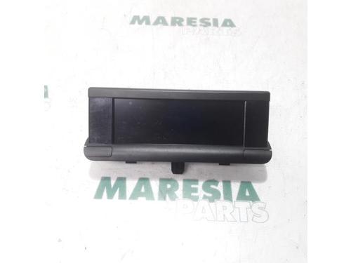 Used Instrument cluster CITROËN C4 CACTUS 1.2 VTi 82 (82 hp) 31456209