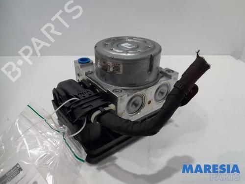 Used ABS pump RENAULT MEGANE IV Grandtour (K9A/M/N_) 1.5 dCi 110 (110 hp) 31506256
