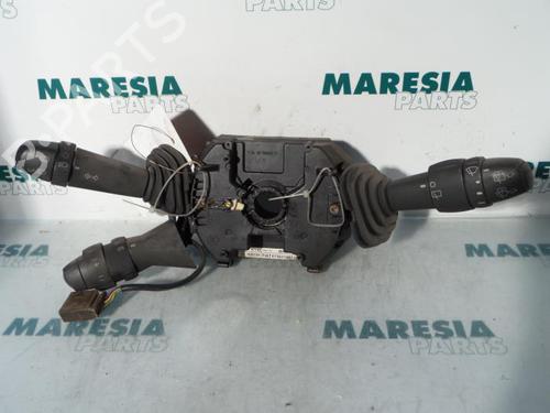 Used Switch Switch FIAT STILO (192_) 1.9 JTD (192_XF1A) (80 hp) 31390625 31390625