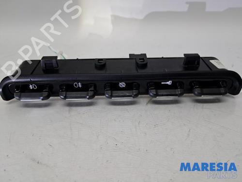 Used Switch ALFA ROMEO GIULIETTA (940_) 1.4 TB (940FXB1A, 940FXB11) (170 hp) 31530995