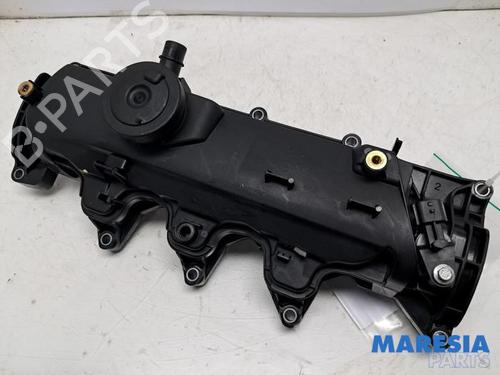 Used Valve cover RENAULT CLIO IV Grandtour (KH_) 1.5 dCi 90 (KHN3, KHN4) (90 hp) 31499336