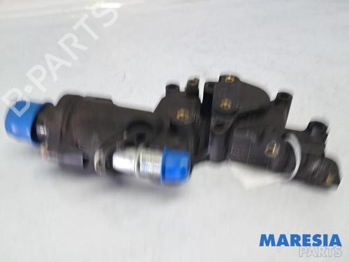 Used Thermostat housing PEUGEOT 206+ (2L_, 2M_) 1.4 i (2LKFWA, 2MKFWA) (75 hp) 31511569