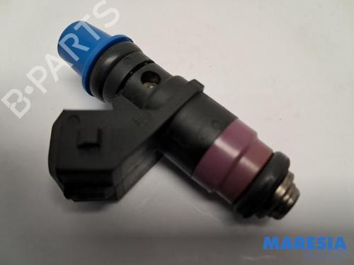 Used Injector RENAULT SCÉNIC II (JM0/1_) 1.6 (JM0C, JM0J, JM1B) (113 hp) 31486943