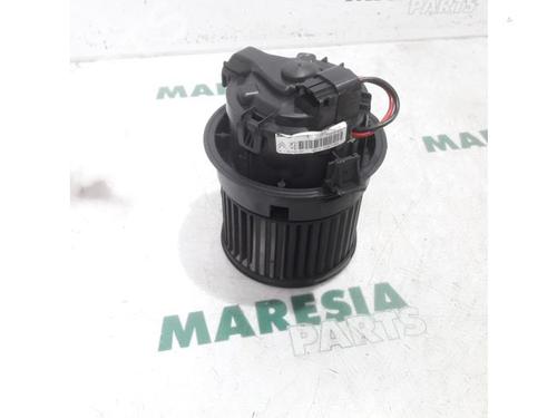 Used Heater blower motor PEUGEOT 208 I (CA_, CC_) 1.0 VTi (68 hp) 31439920