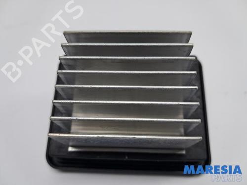 Used Electronic sensor Electronic sensor PEUGEOT 208 II (UB_, UP_, UW_, UJ_) 1.2 PureTech 100 (101 hp) 40093243 40093243