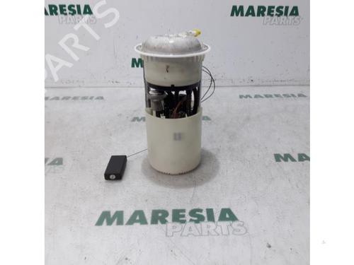 Used Fuel pump FIAT 500 (312_) 1.2 (312AXA1A) (69 hp) 31529413