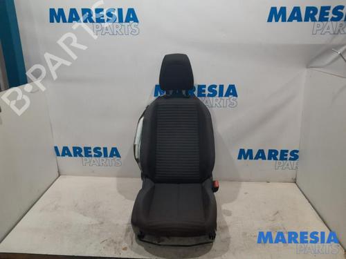 Used Right front seat PEUGEOT 2008 II (UD_, US_, UY_, UJ_, UR_, UC_) e-2008 (UKZKXZ) (136 hp) 31521790
