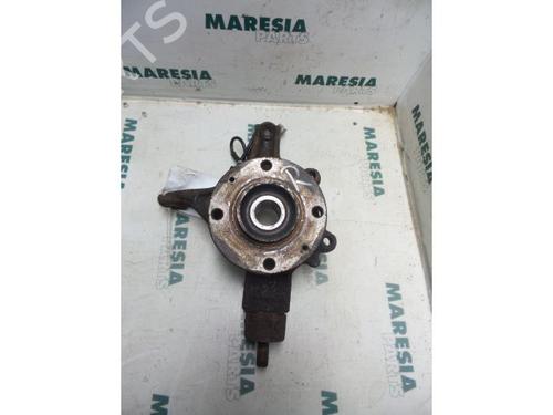 Used Right front steering knuckle CITROËN C4 Grand Picasso I (UA_) 1.8 i 16V (125 hp) 31502760